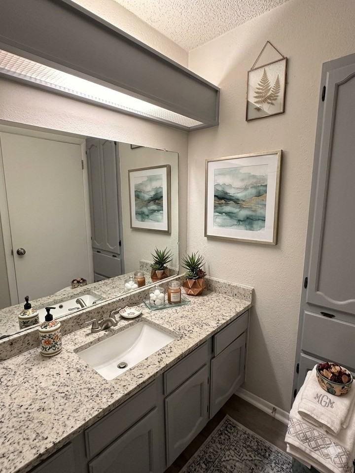 7534 Lincoln Village Dr - Photo 4 of 19