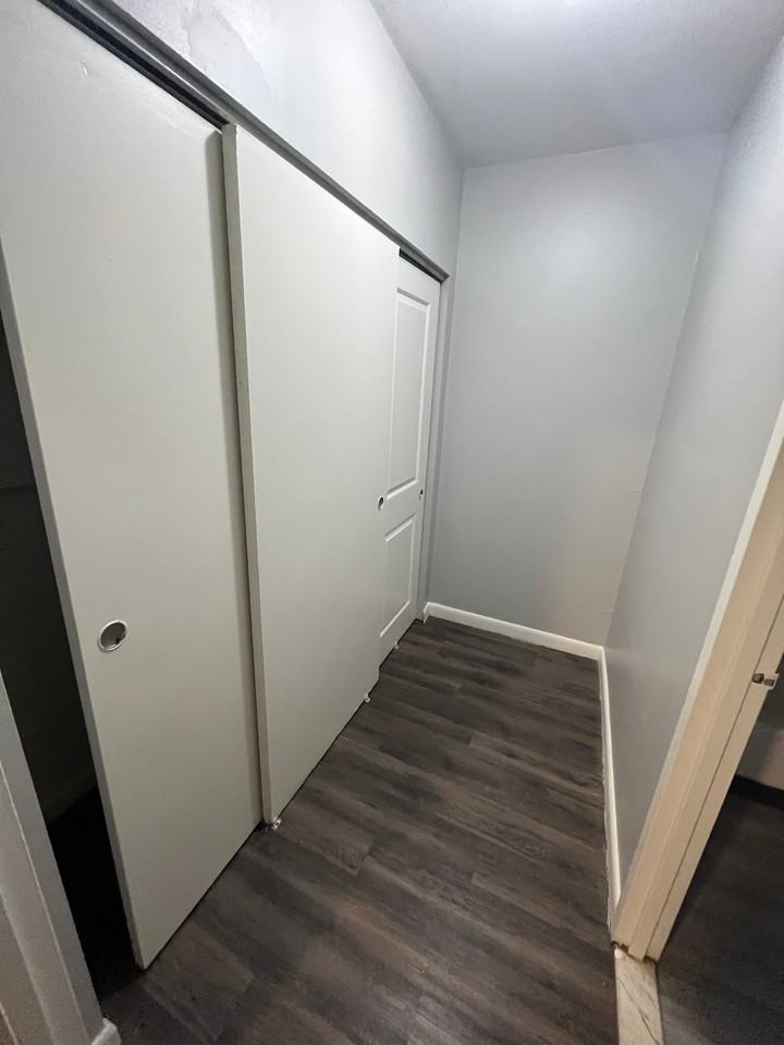 30 Gillett St #1B - Photo 4 of 6