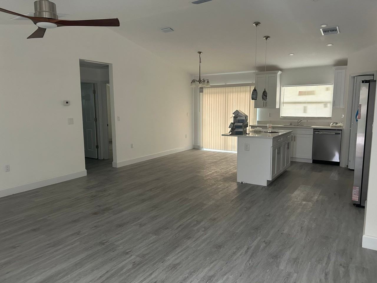 414 Miramar Rd - Photo 2 of 7