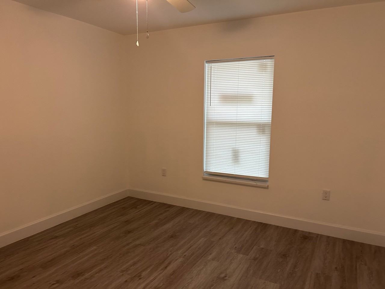 414 Miramar Rd - Photo 4 of 7