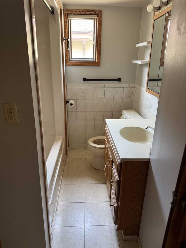 249 Tacoma Ave - Photo 4 of 12