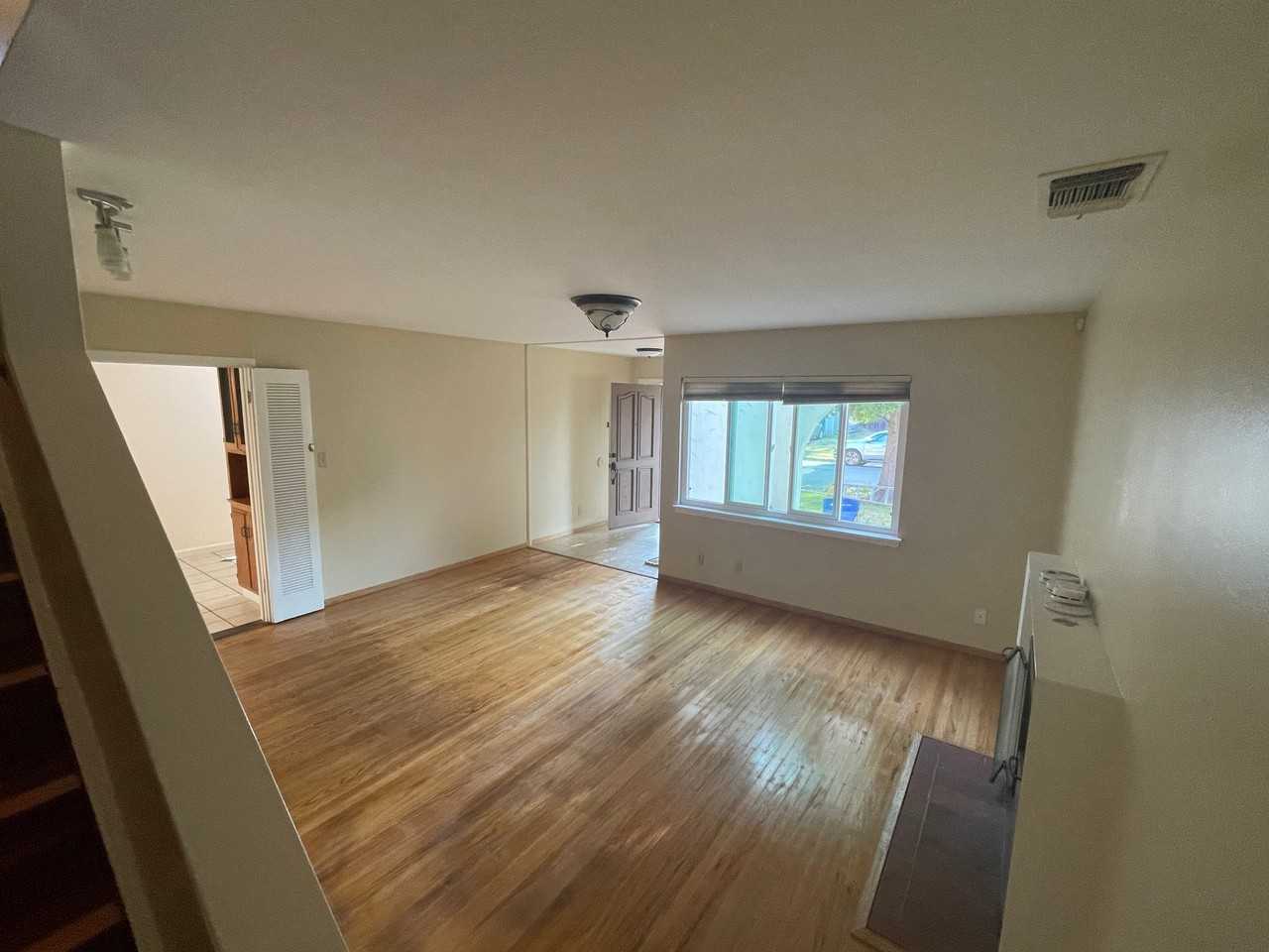 1816 Richmond St - Photo 2 of 10