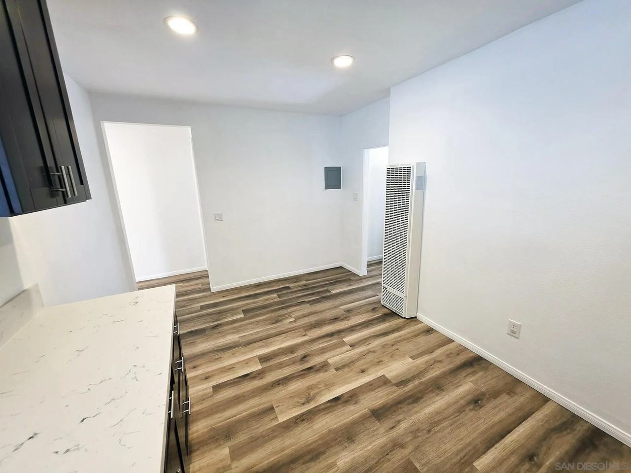 4263 48th St #B - Photo 2 of 20