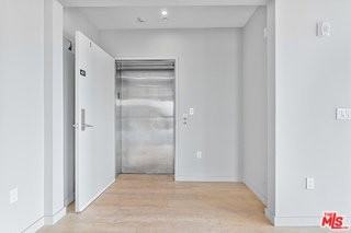 1621 Malcolm Ave #401 - Photo 6 of 8