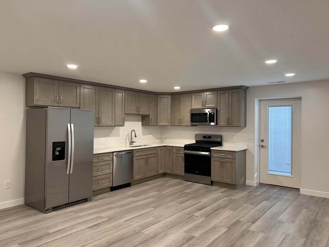 512 Wn - Photo 2 of 18