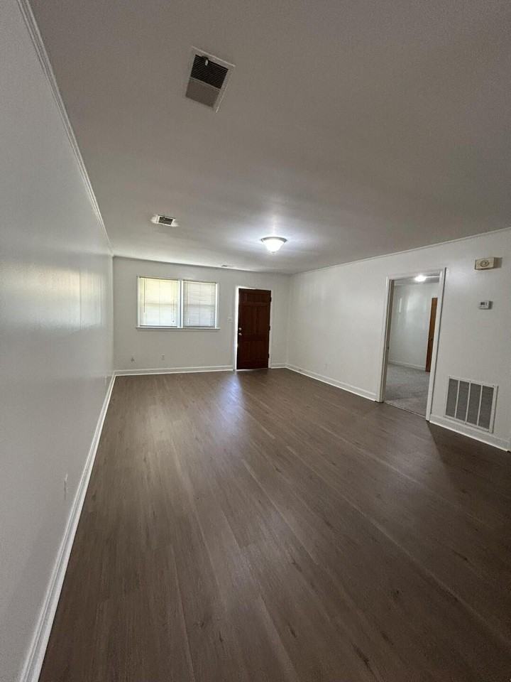 326 W Hampton Ave #10 - Photo 2 of 15