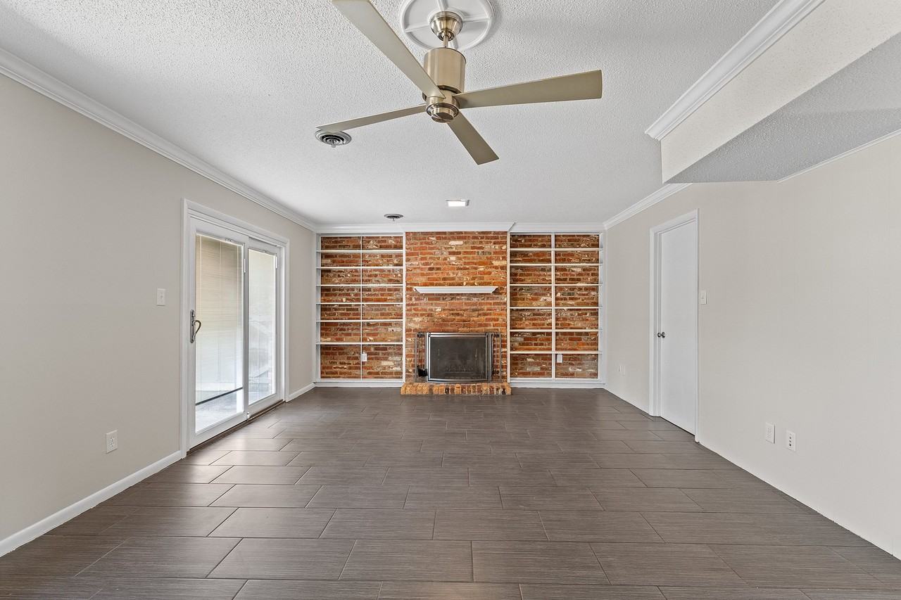 1101 Gunnison Pl - Photo 2 of 18