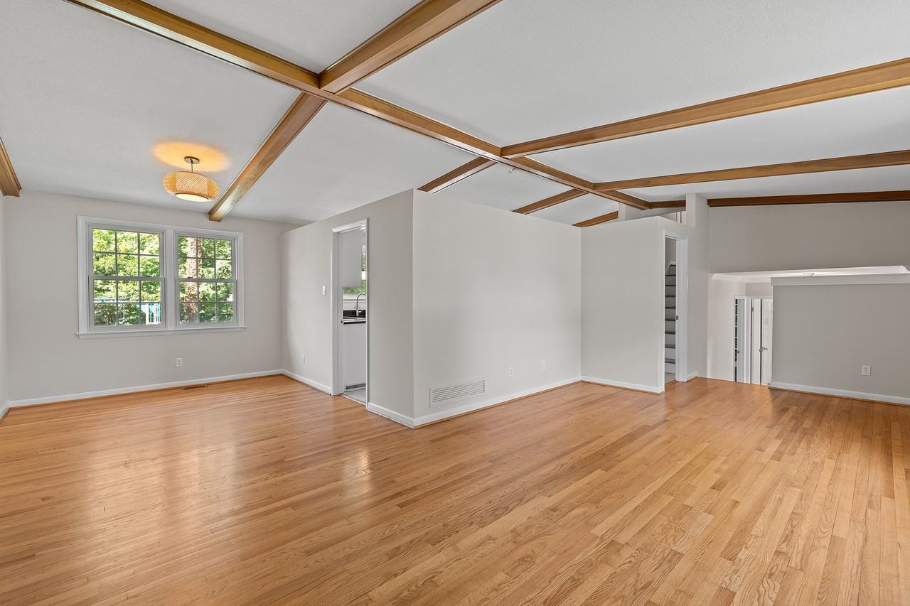 1101 Gunnison Pl - Photo 6 of 18