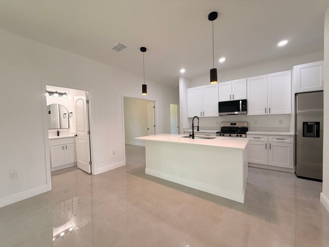 1251 Scottish St Sw - Photo 4 of 18