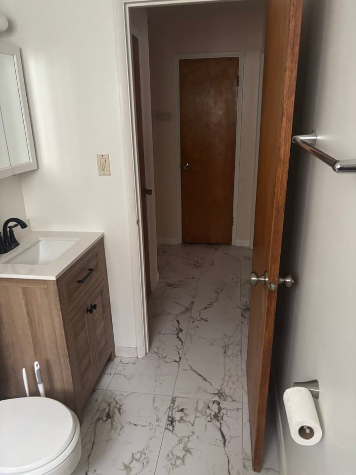 117 Harrington Ave #4 - Photo 2 of 28