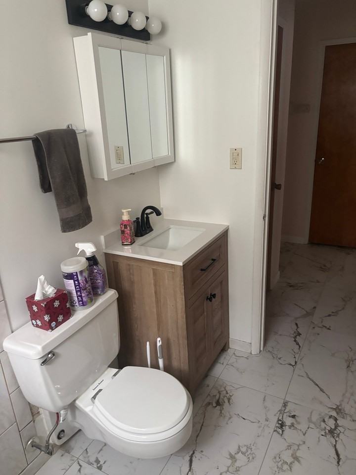 117 Harrington Ave #4 - Photo 3 of 28