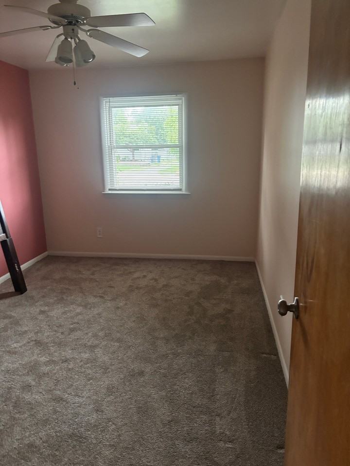 117 Harrington Ave #4 - Photo 6 of 28