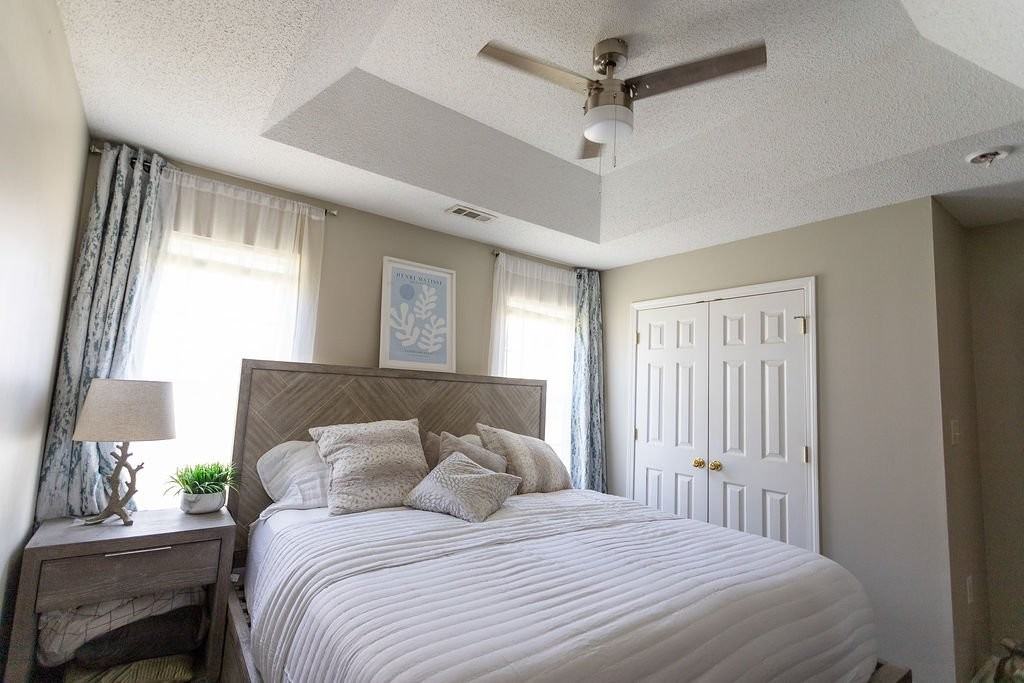 2419 Smugglers Ct - Photo 3 of 27