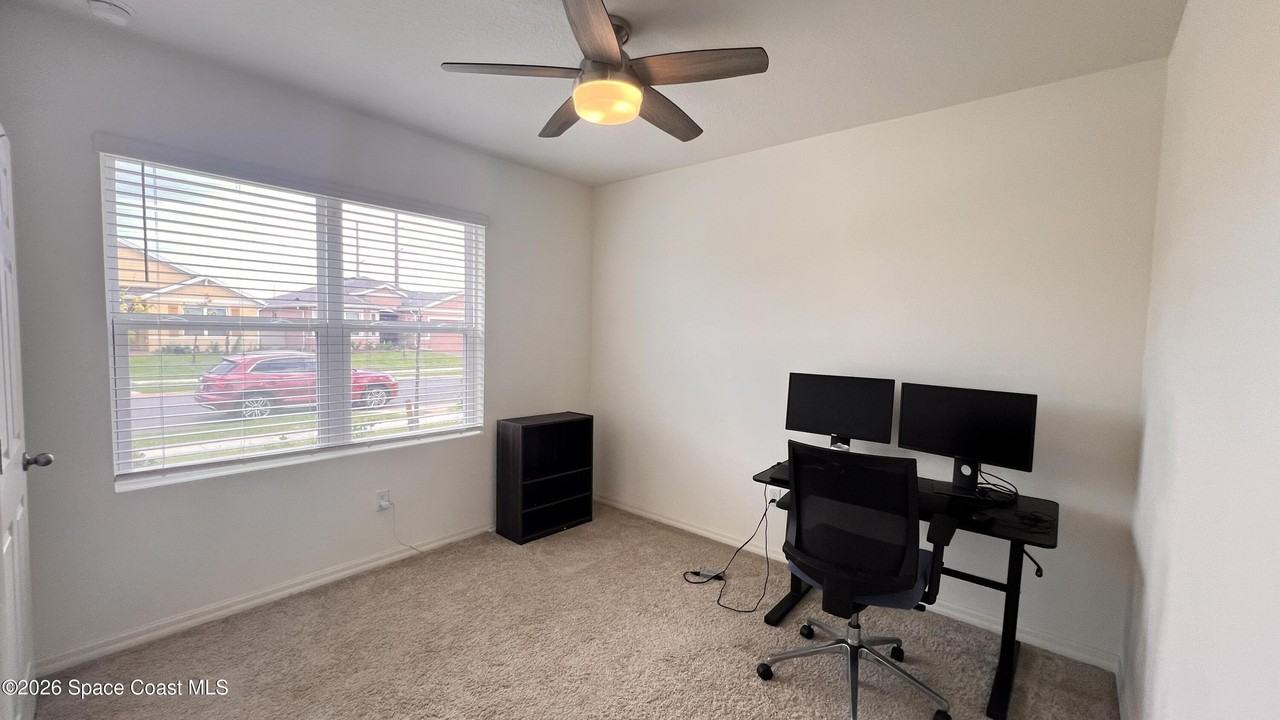 1322 Mcfarland Dr - Photo 3 of 19