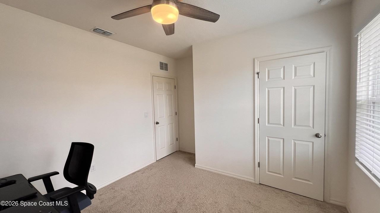 1322 Mcfarland Dr - Photo 4 of 19