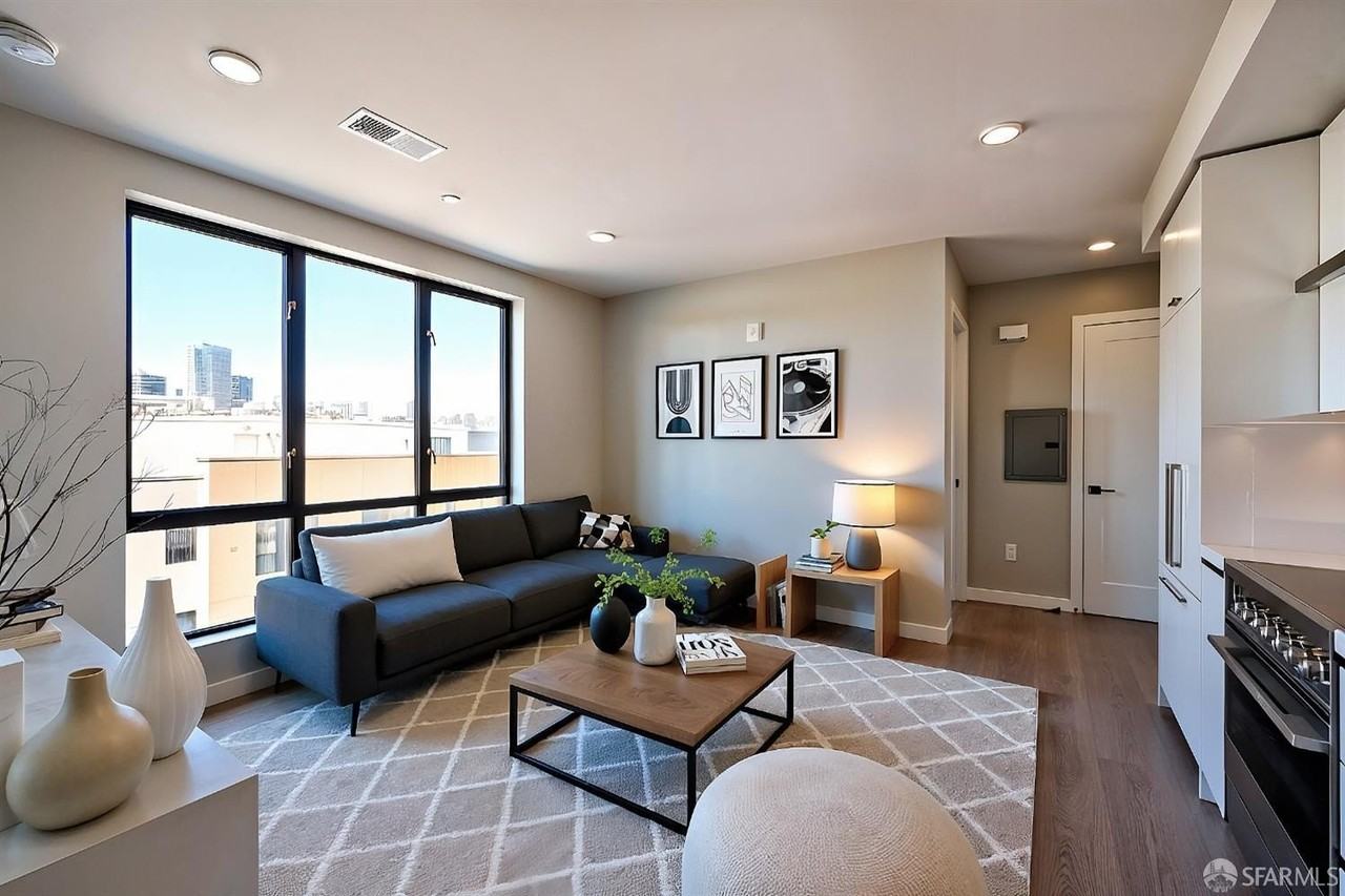 1603 15th St #502 - Photo 2 of 26