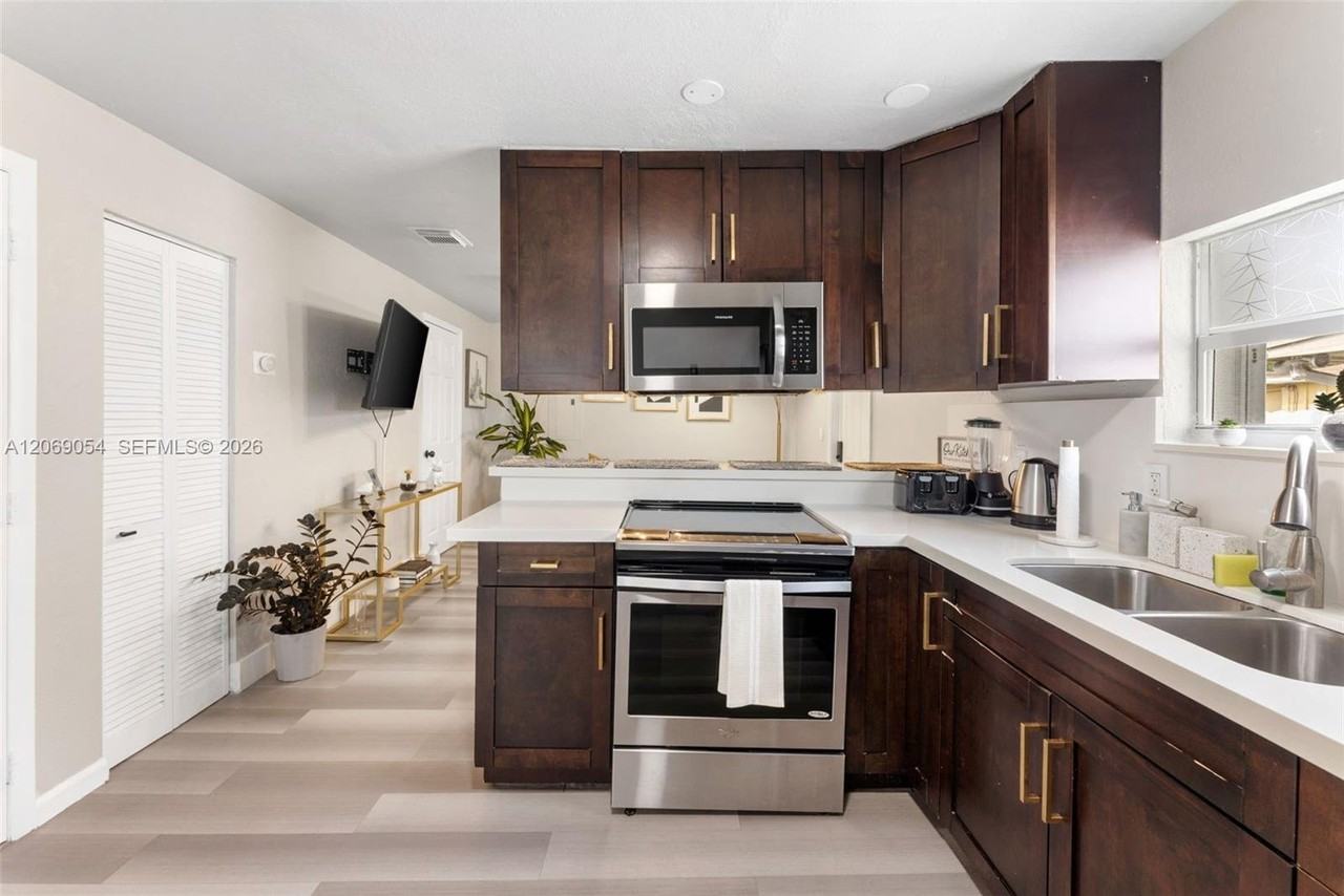 2275 Nw 33rd St #2 - Photo 3 of 16