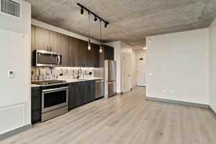 161 N Ada St - Photo 1 of 1