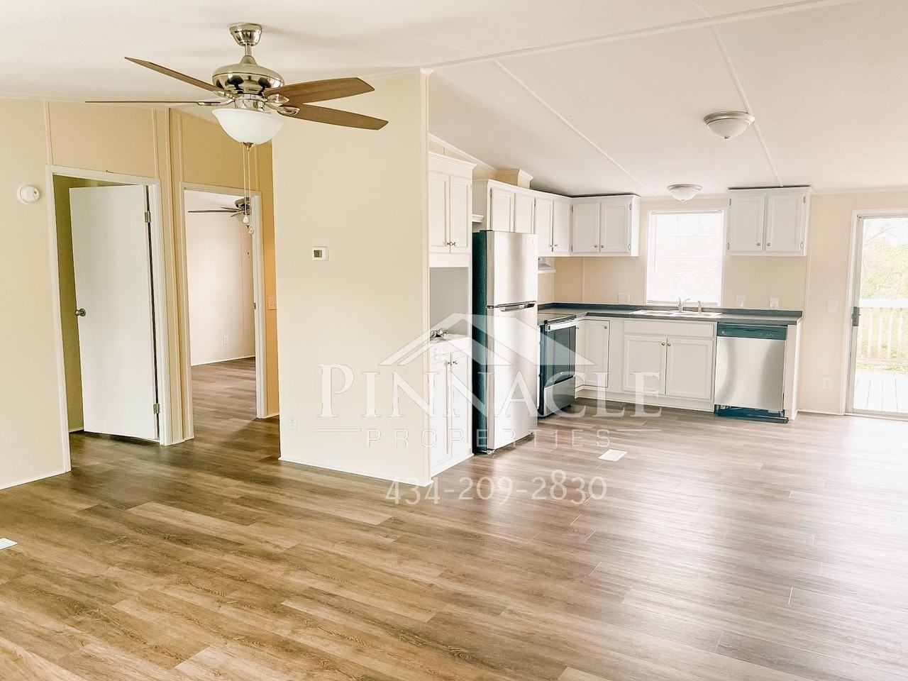 900 Rockbridge Ave - Photo 4 of 20