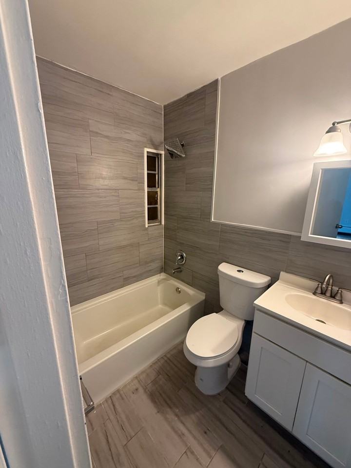 821 Central Ave - Photo 2 of 4