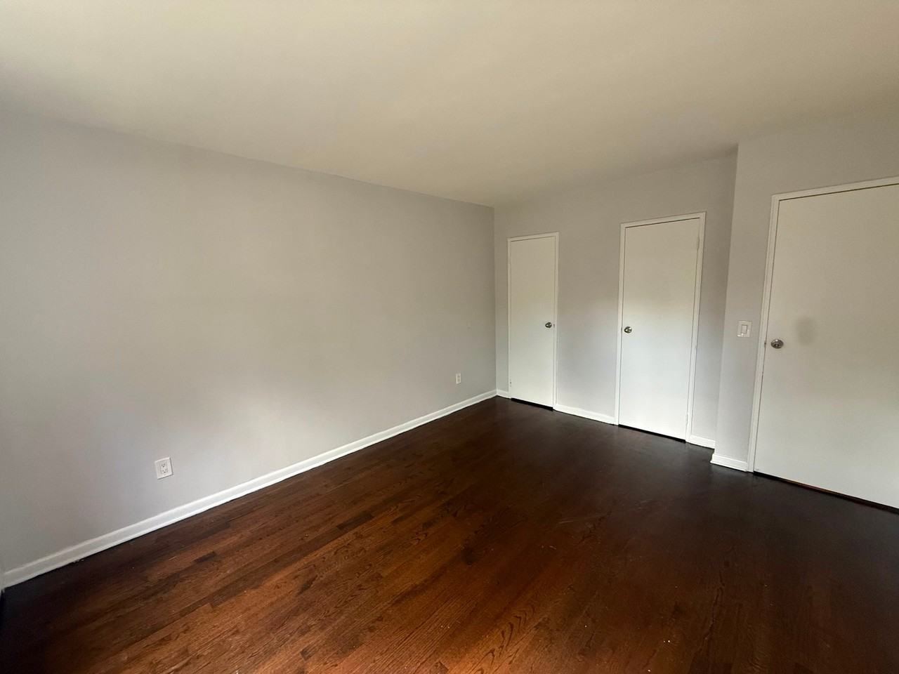 821 Central Ave - Photo 3 of 4