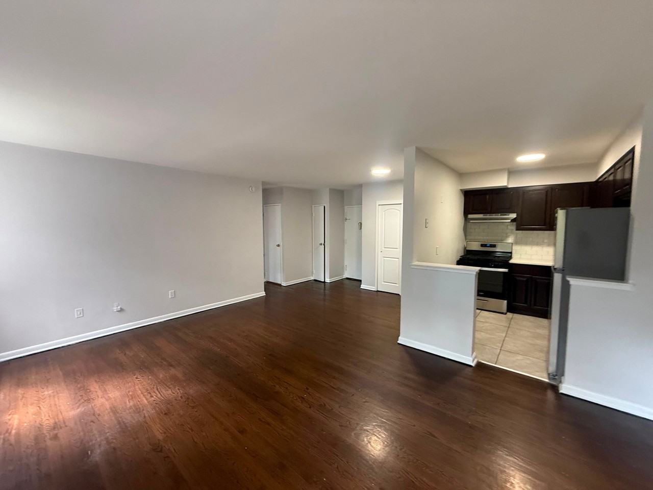 821 Central Ave - Photo 4 of 4