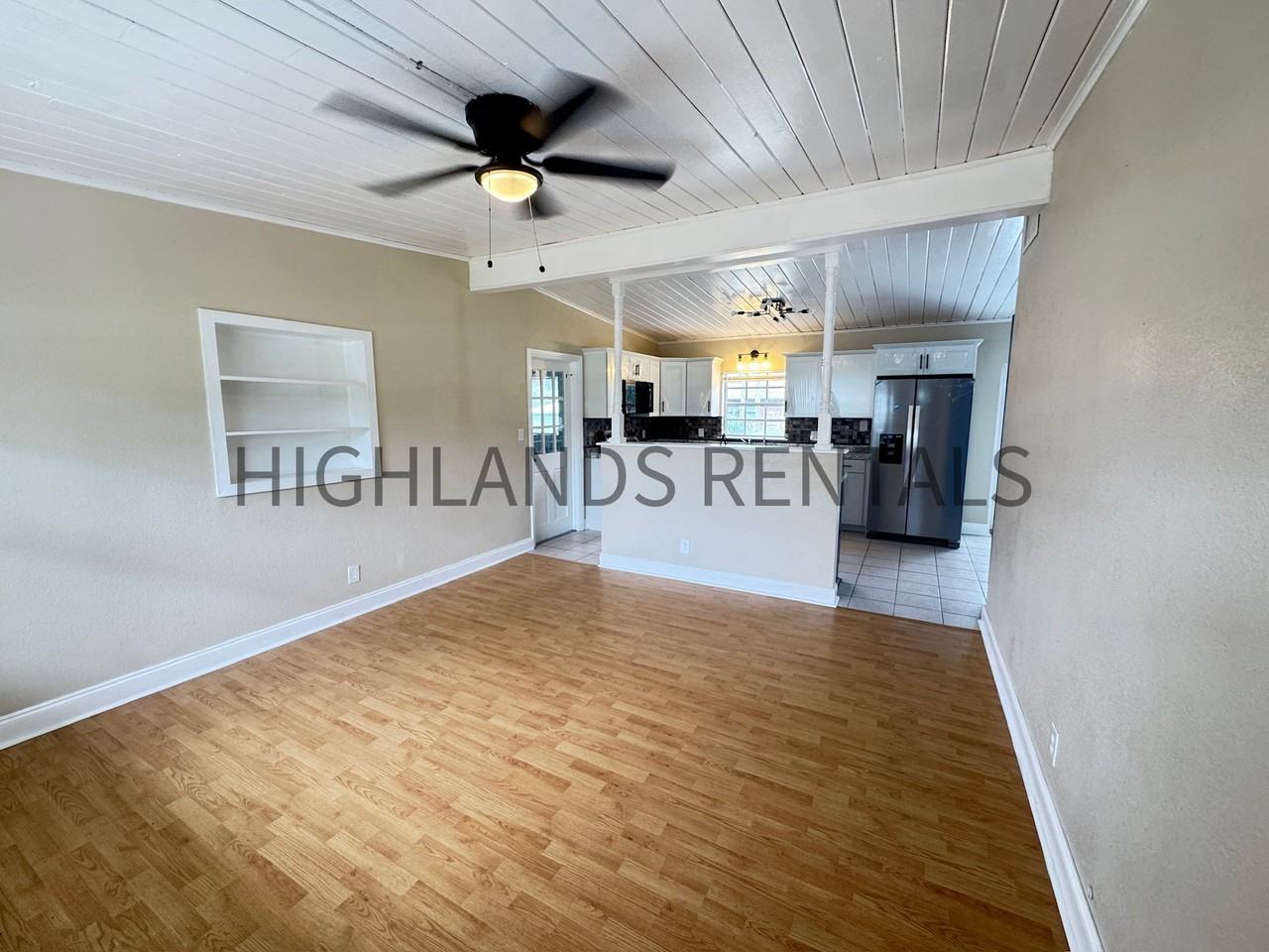 1613 Hitakee Ave - Photo 2 of 15
