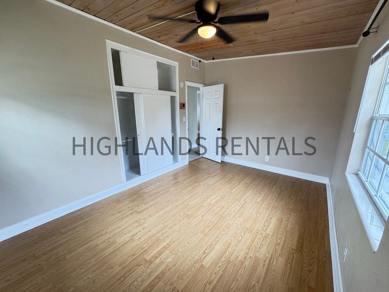 1613 Hitakee Ave - Photo 6 of 15