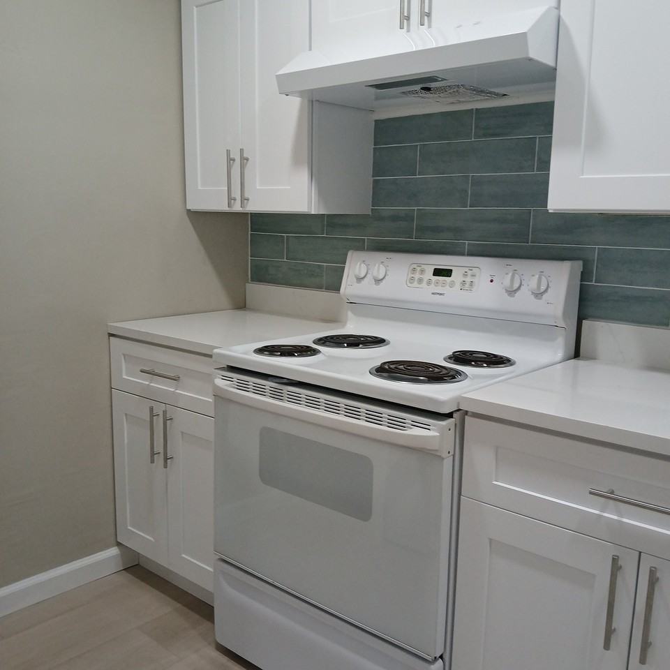 4055 46th Ave N - Photo 3 of 20