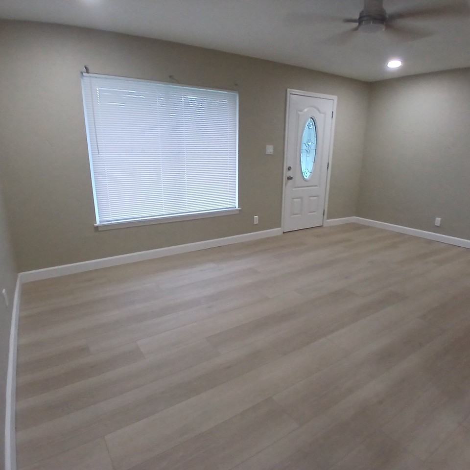 4055 46th Ave N - Photo 6 of 20