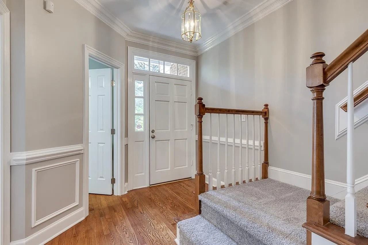 125 Skylark Way - Photo 2 of 20