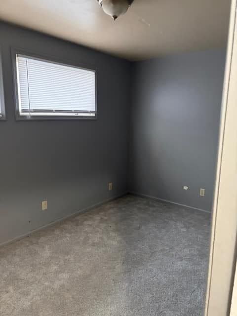 8577 Mark Twain St - Photo 6 of 17