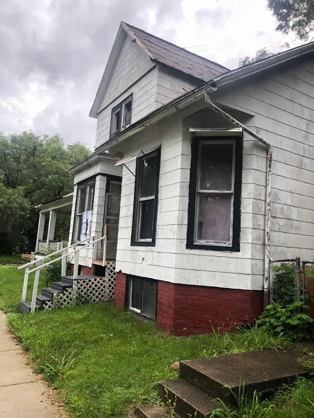 1103 E Prairie St - Photo 3 of 18