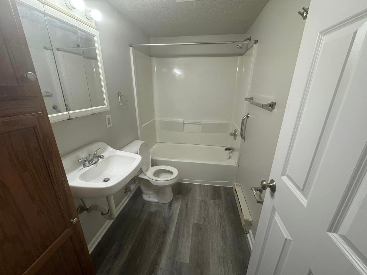 1527 41st St Nw #1522-2 - Photo 6 of 11