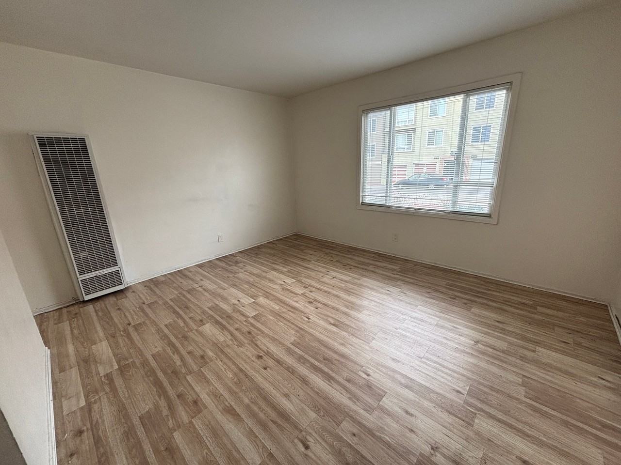 3241 Taraval St #1 - Photo 3 of 10