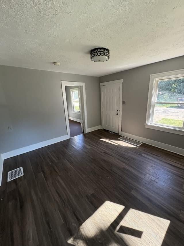 238 W Peoria Ave - Photo 6 of 20