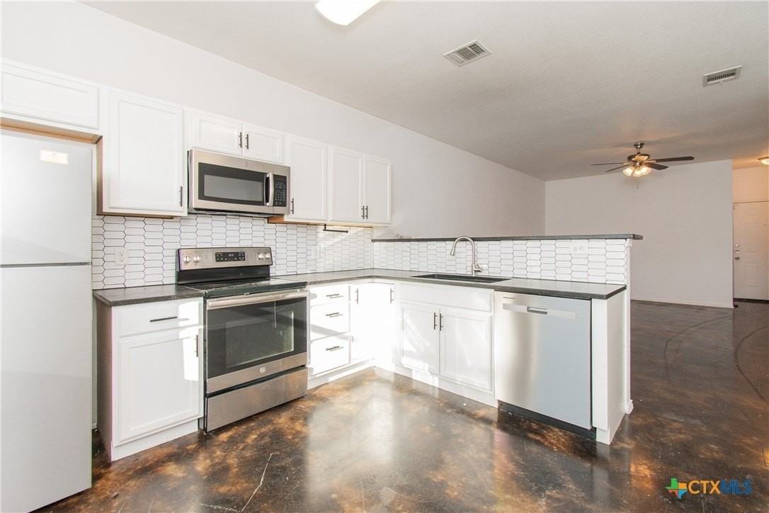 223 N Mary Jo Dr #B - Photo 6 of 18