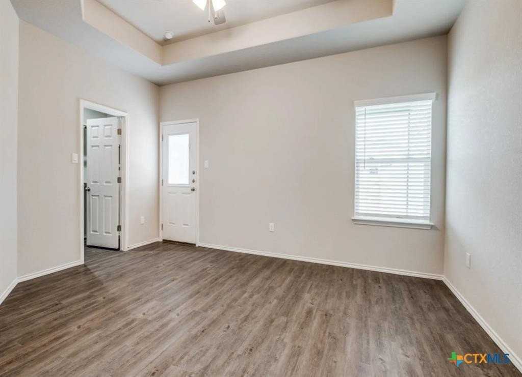 626 Heathers Way - Photo 7 of 9
