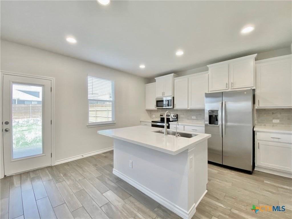 208 Caisson Trl - Photo 4 of 40