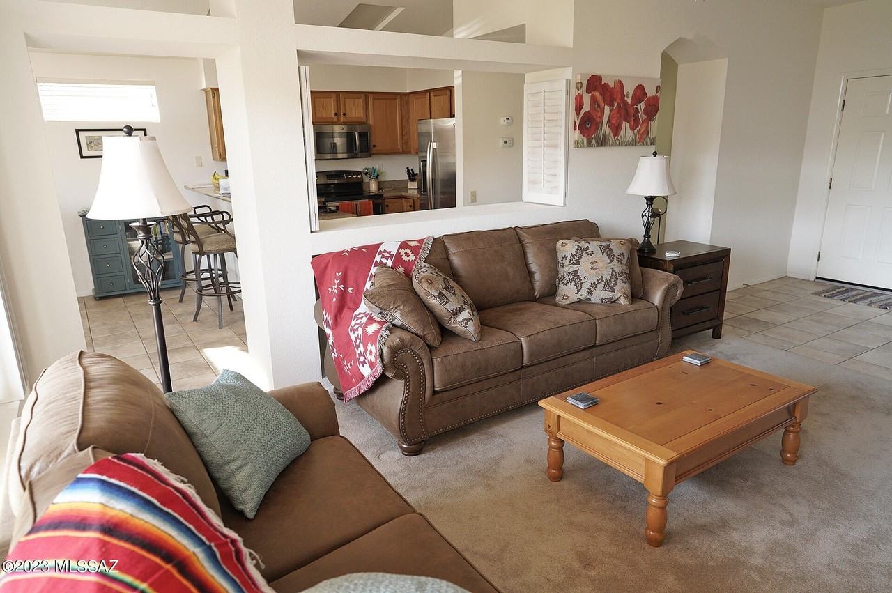 14269 N Trade Winds Way - Photo 3 of 24