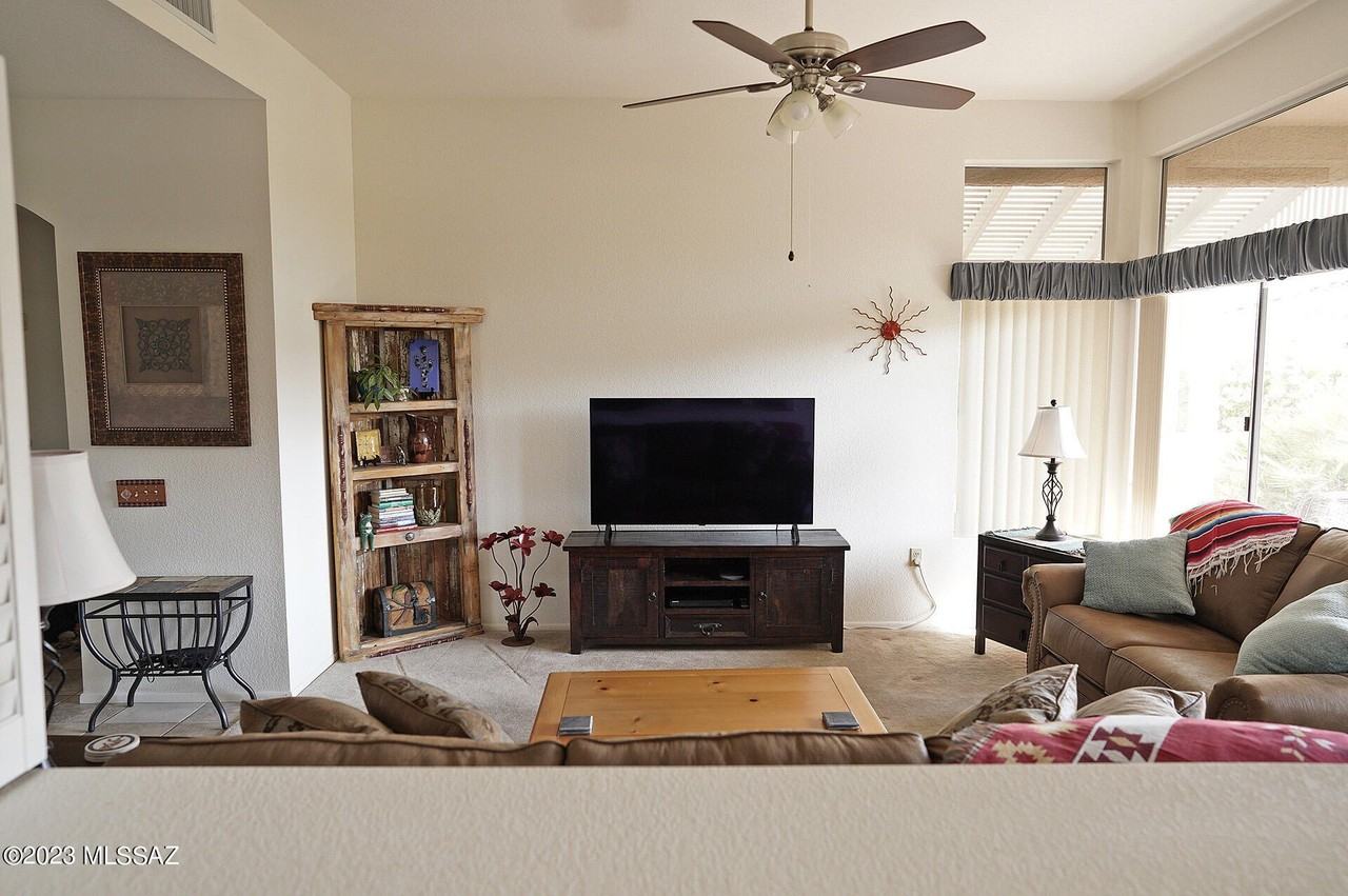 14269 N Trade Winds Way - Photo 5 of 24