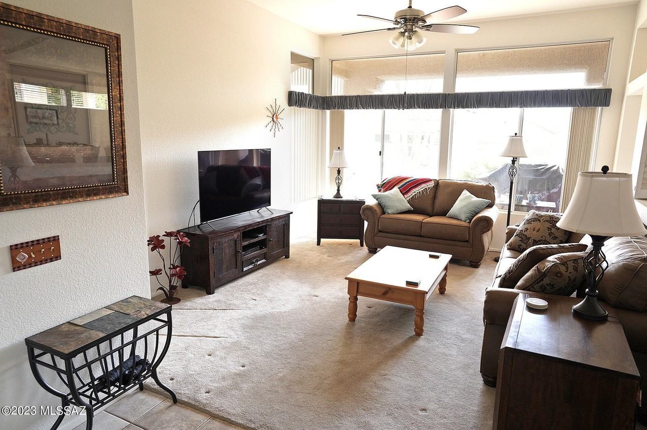 14269 N Trade Winds Way - Photo 6 of 24