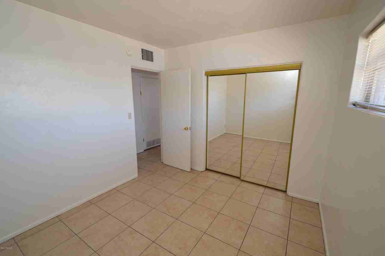 4333 E Bellevue St #2 - Photo 7 of 10