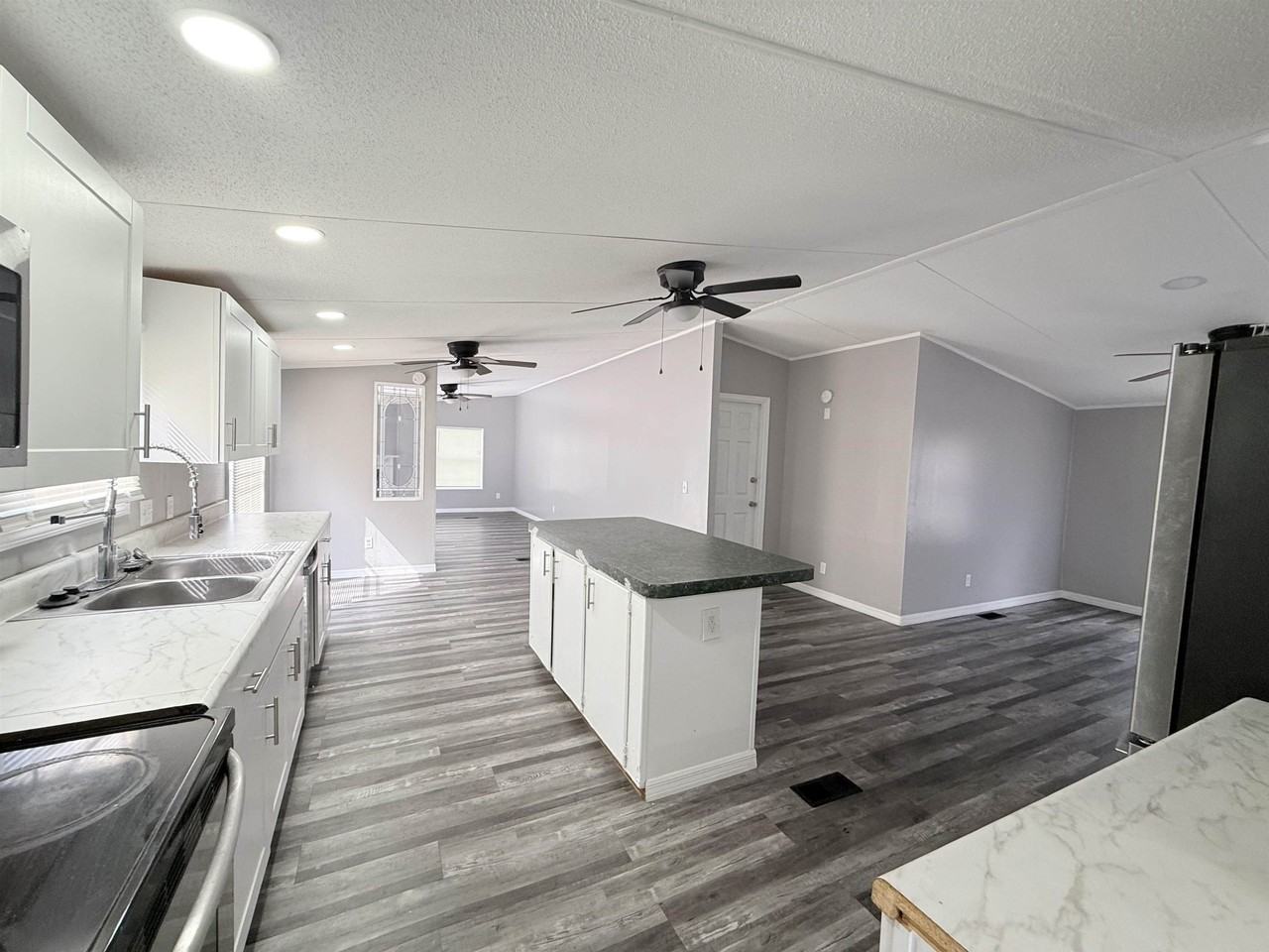 5050 Box Wood Ct - Photo 4 of 13