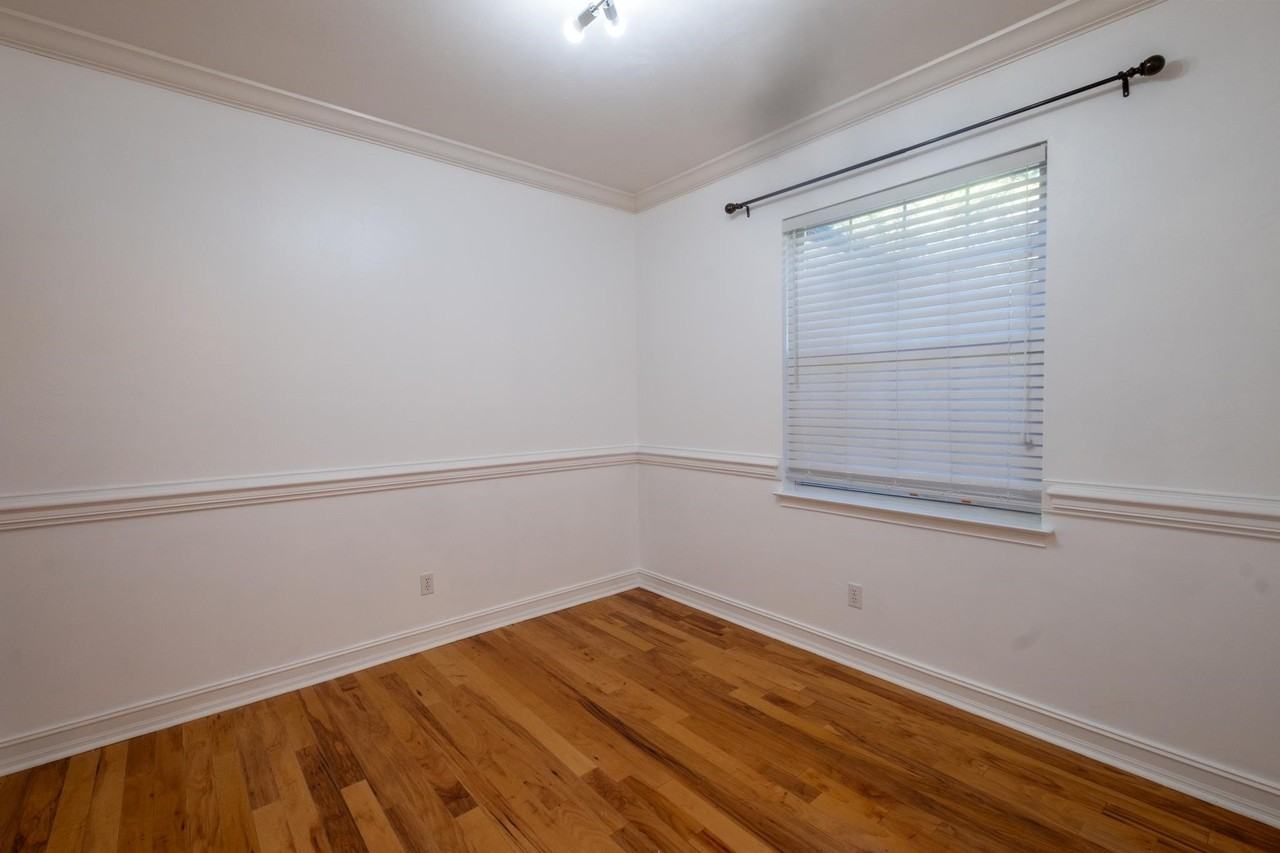3510 Gardenview Way - Photo 4 of 40