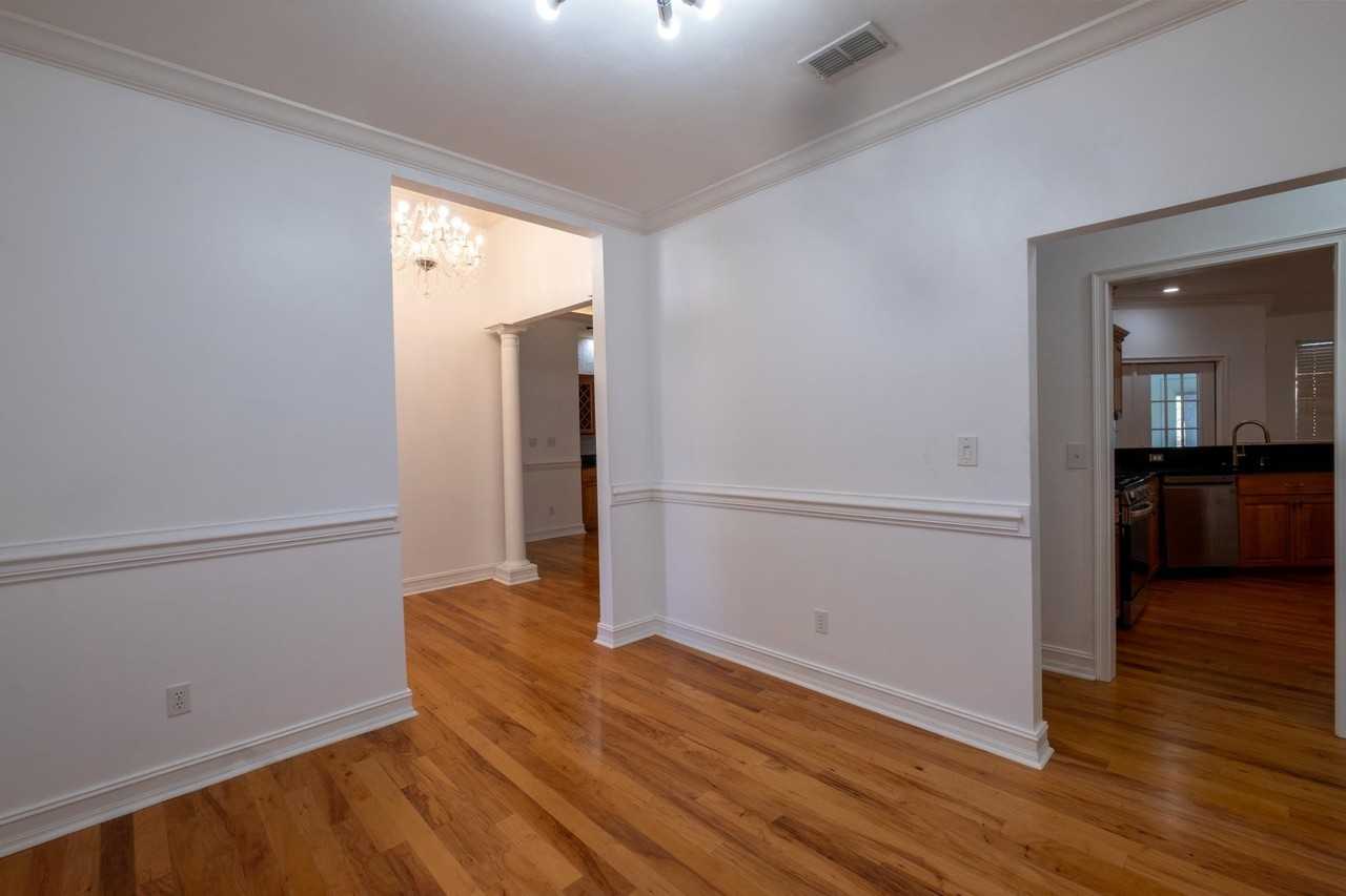 3510 Gardenview Way - Photo 5 of 40
