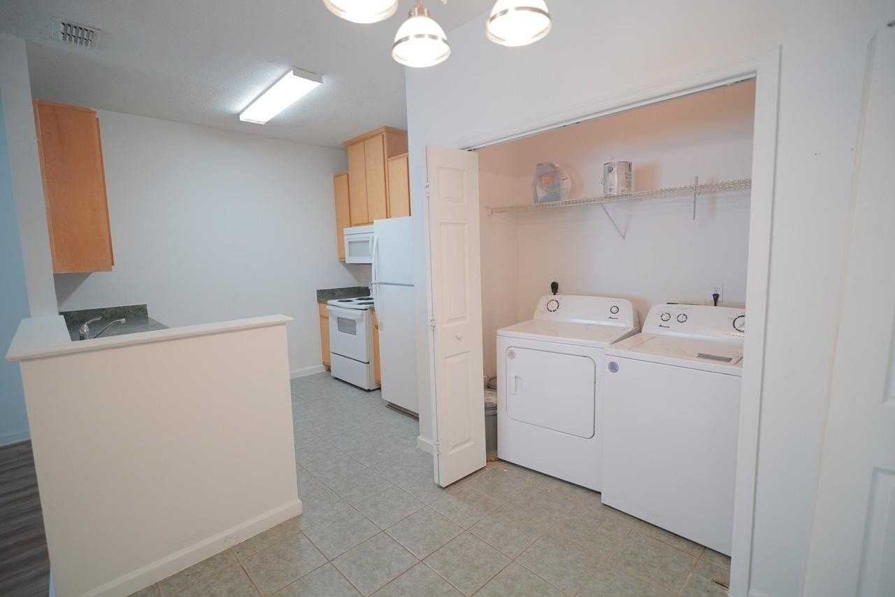1680 Corey Wood Cir - Photo 4 of 22
