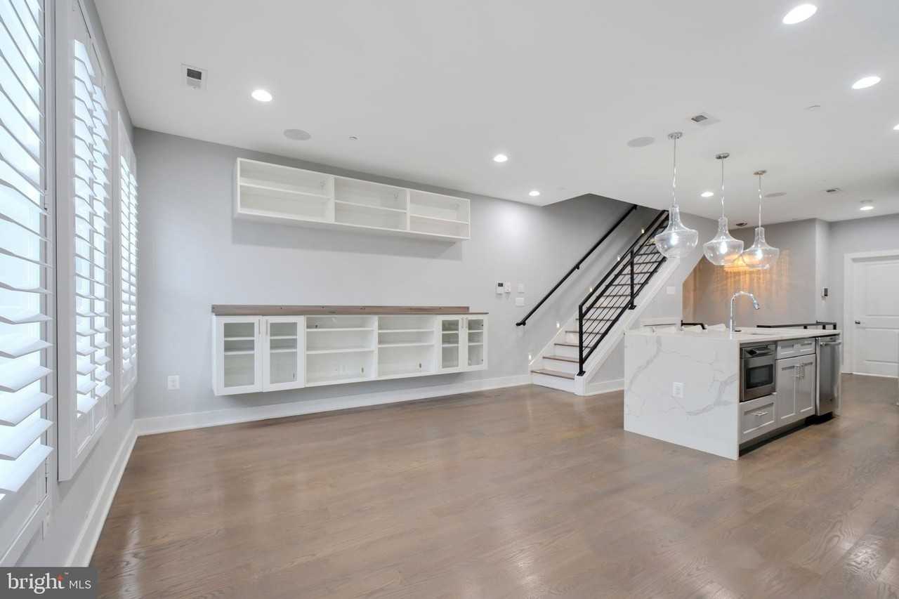 1632 K St Ne #PH - Photo 4 of 16