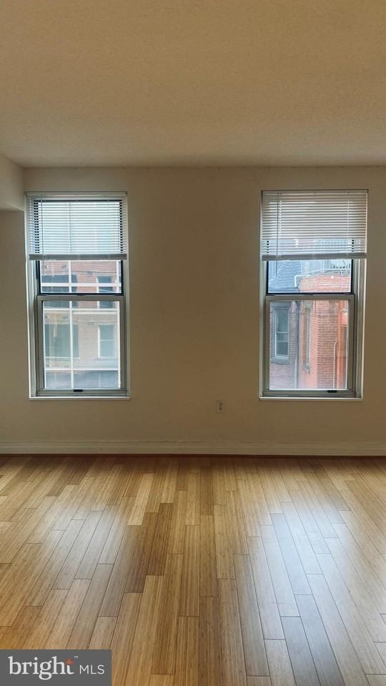 915 E St Nw #1004 - Photo 7 of 32