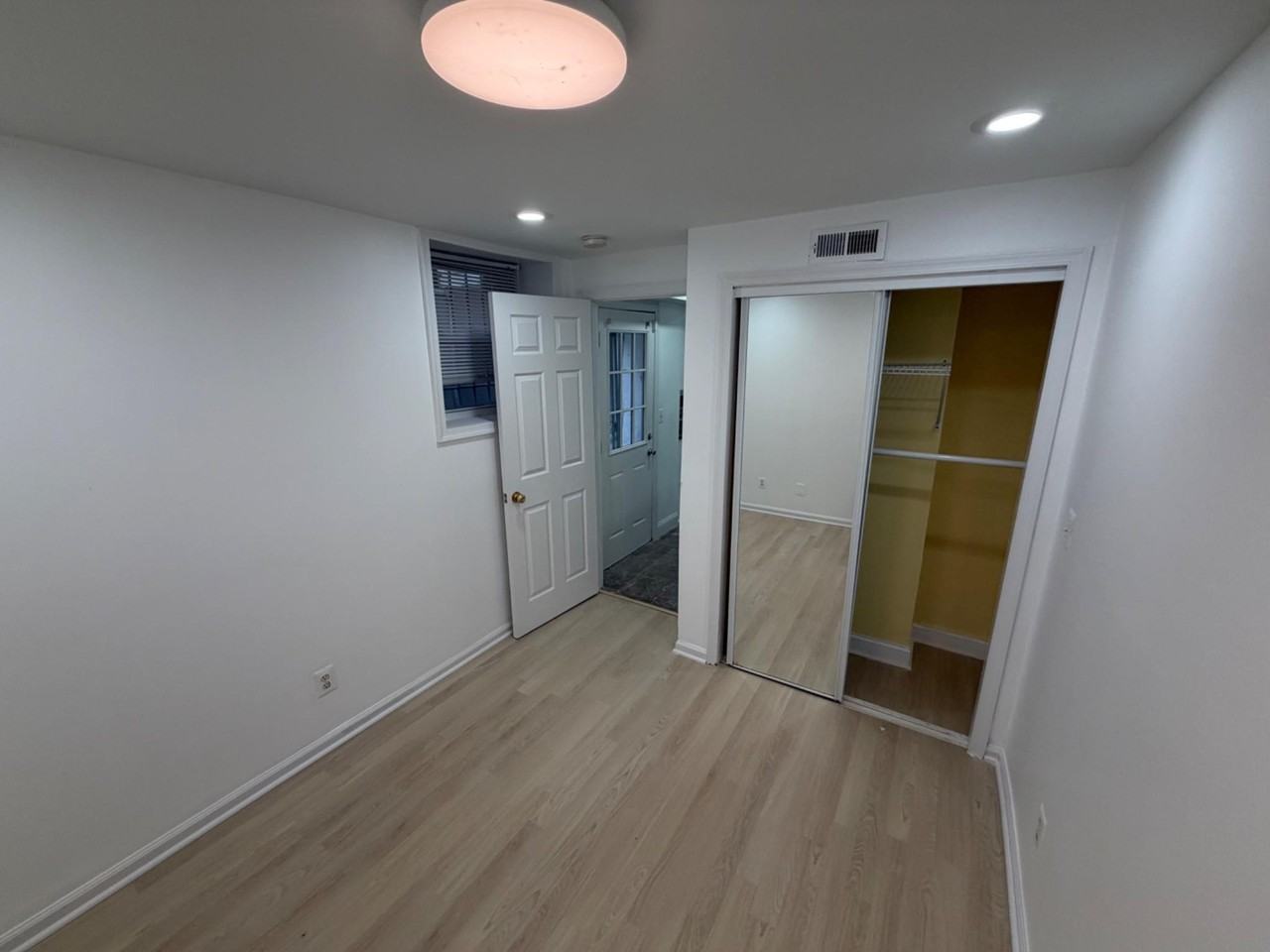 1605 New Jersey Ave Nw - Photo 7 of 12